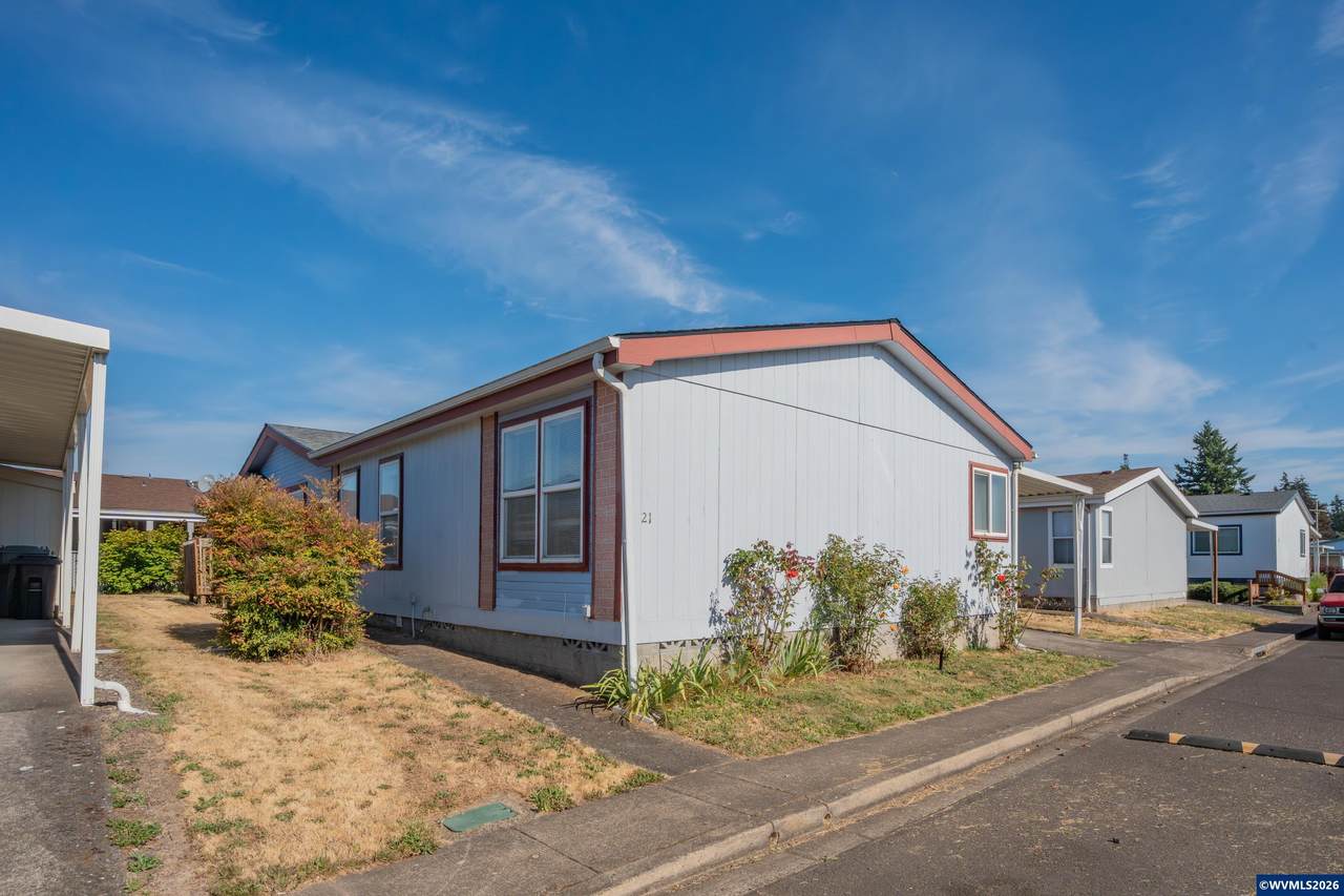 3200 Oak Terrace #21 Dr - Photo 1