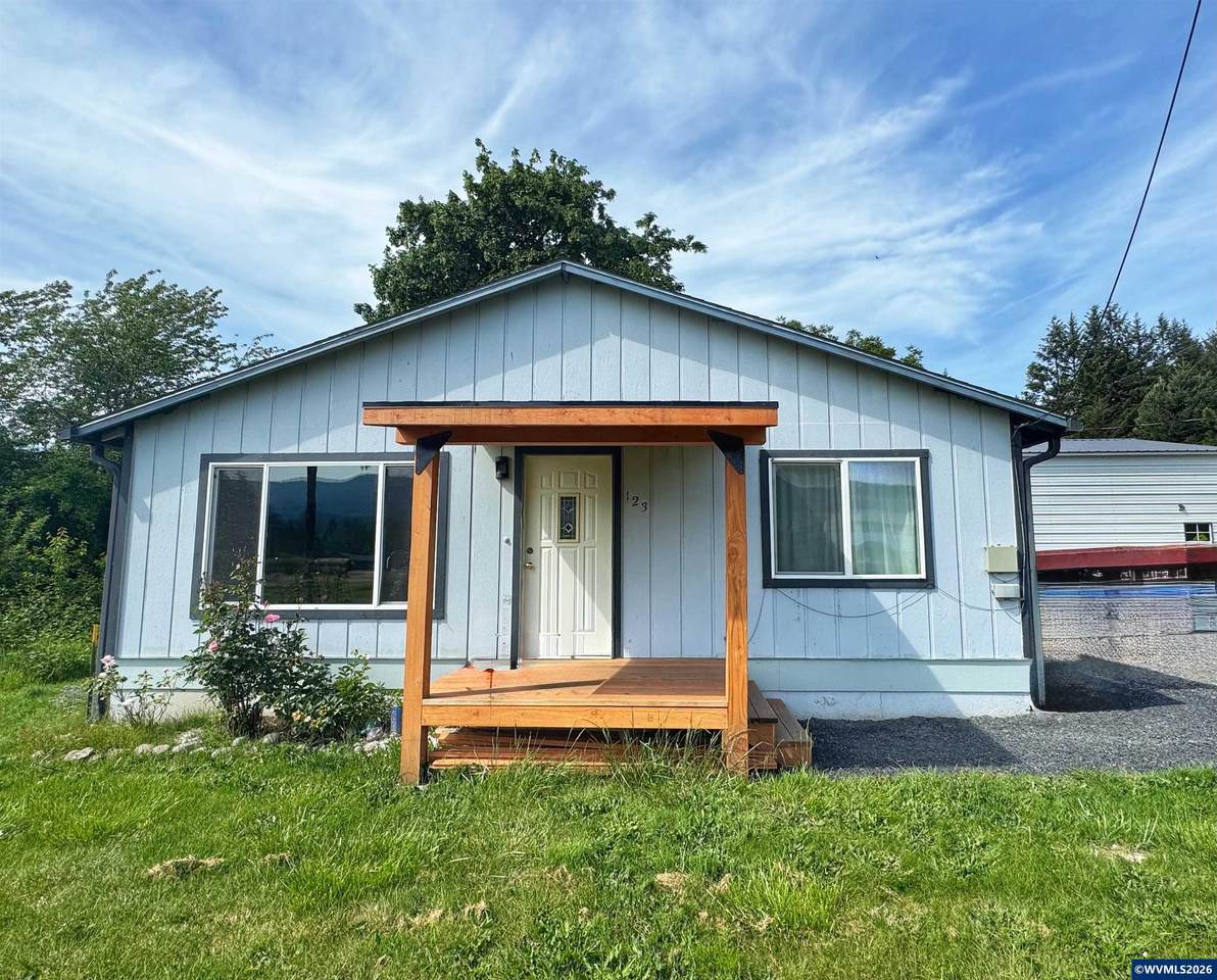 123 North Santiam Hwy - Photo 1