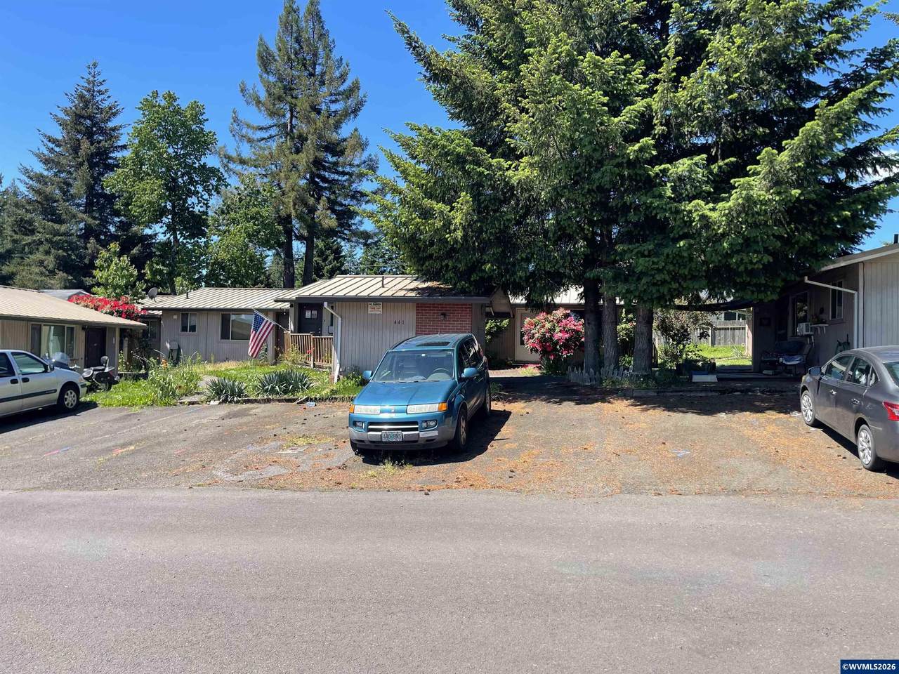 441 Walnut - Photo 1