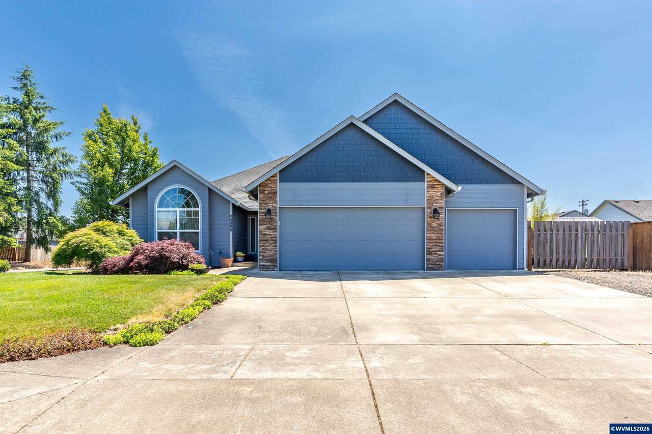 38886 5th Av - Photo 1