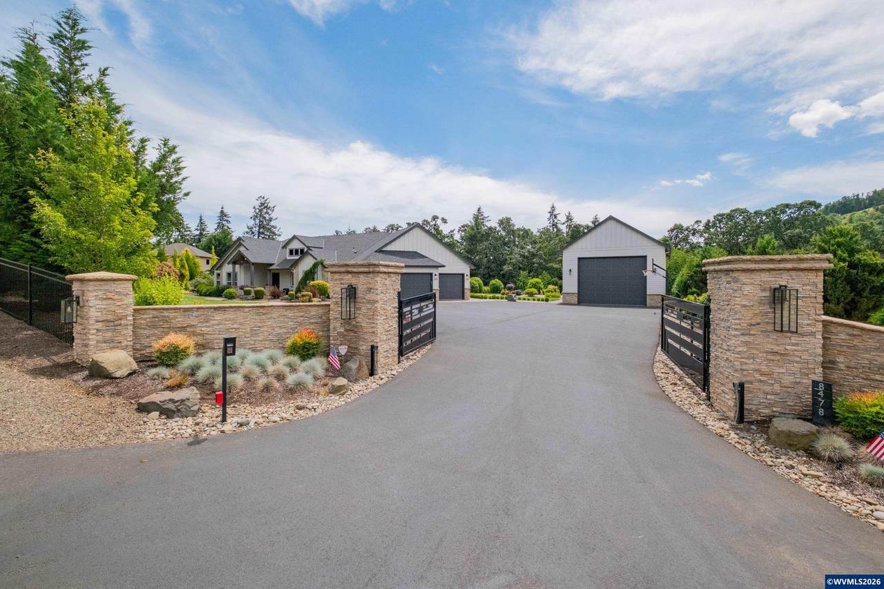 8478 Valley Wy - Photo 1