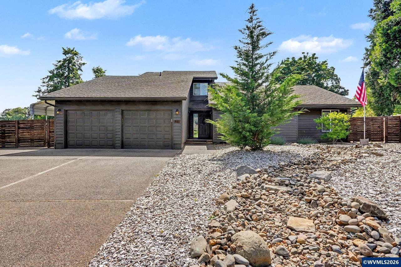 461 Walnut Av - Photo 1