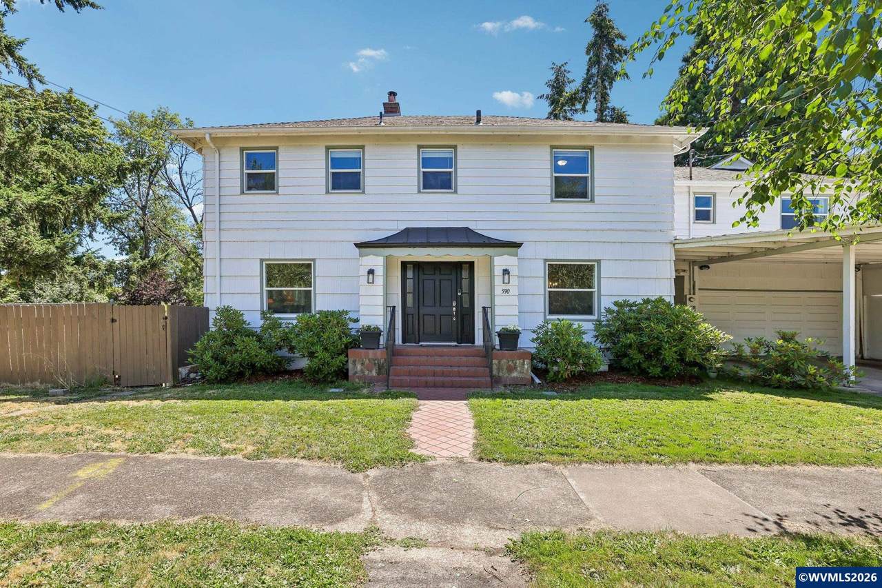 590 15th St - Photo 1