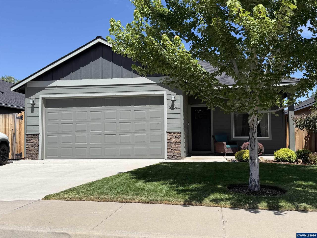 2955 Hemlock Ln - Photo 1