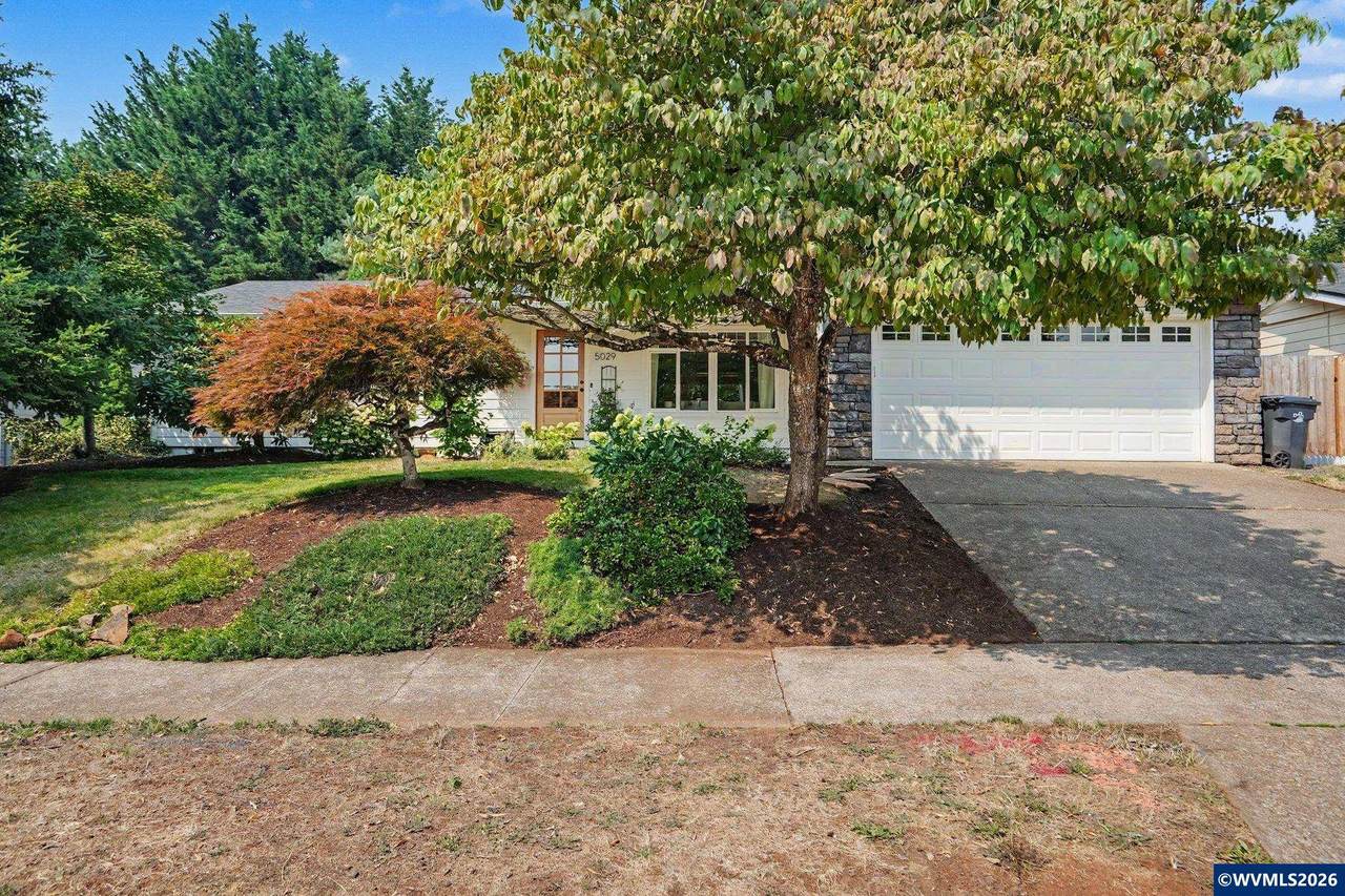 5029 Geoff St - Photo 1