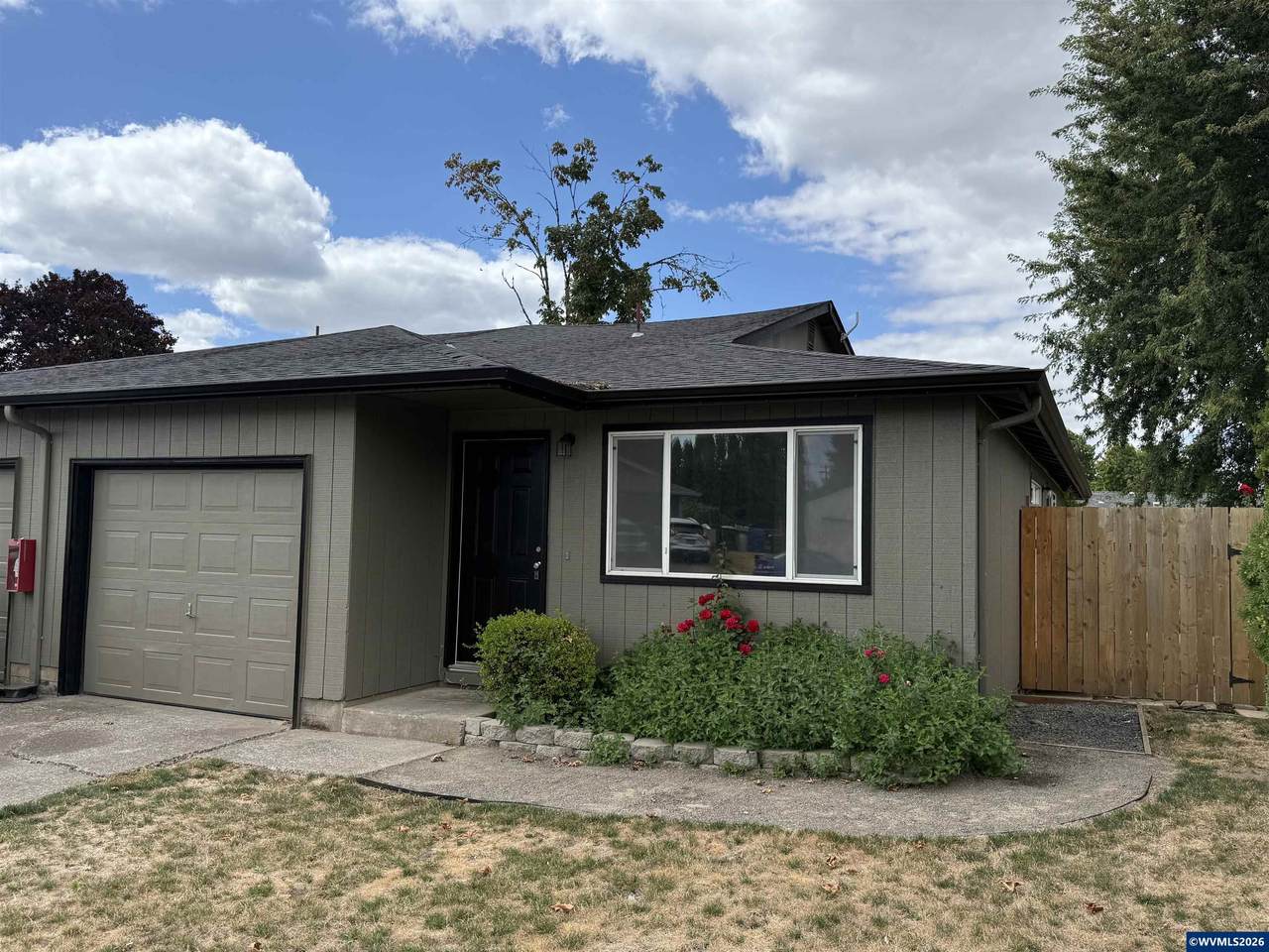 4561 Chippewa - Photo 1