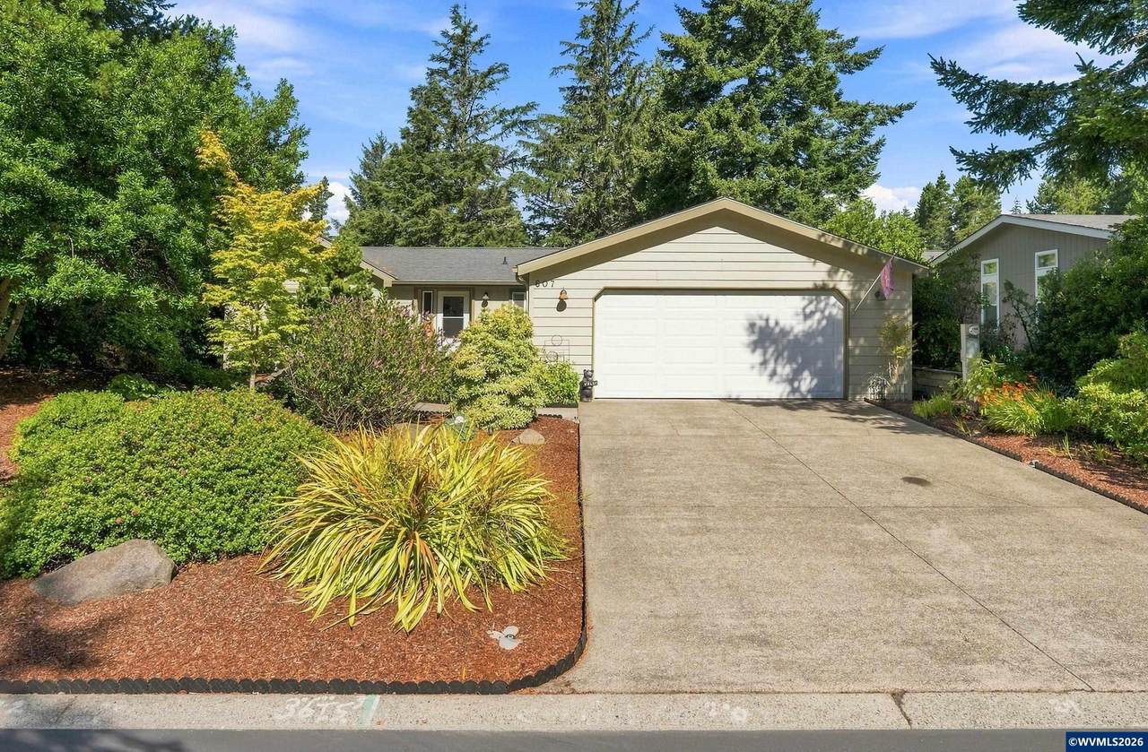 607 Glenbrook Cir - Photo 1