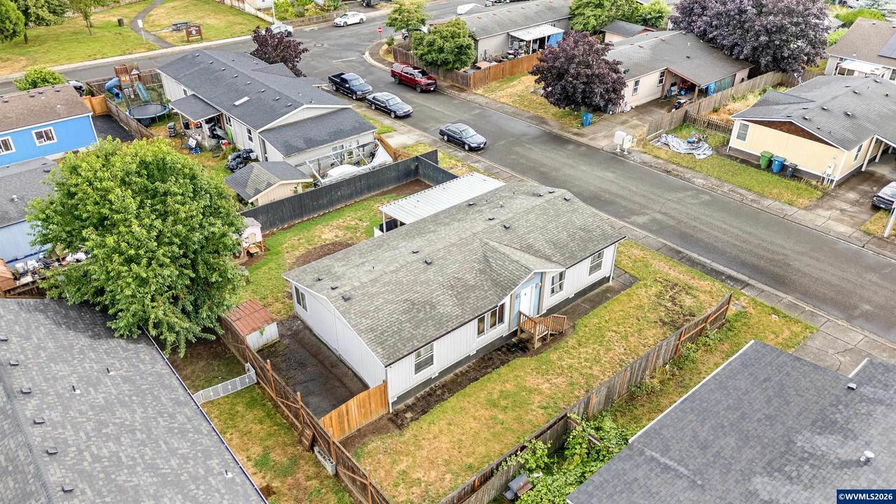 930 Mahan Lp - Photo 1