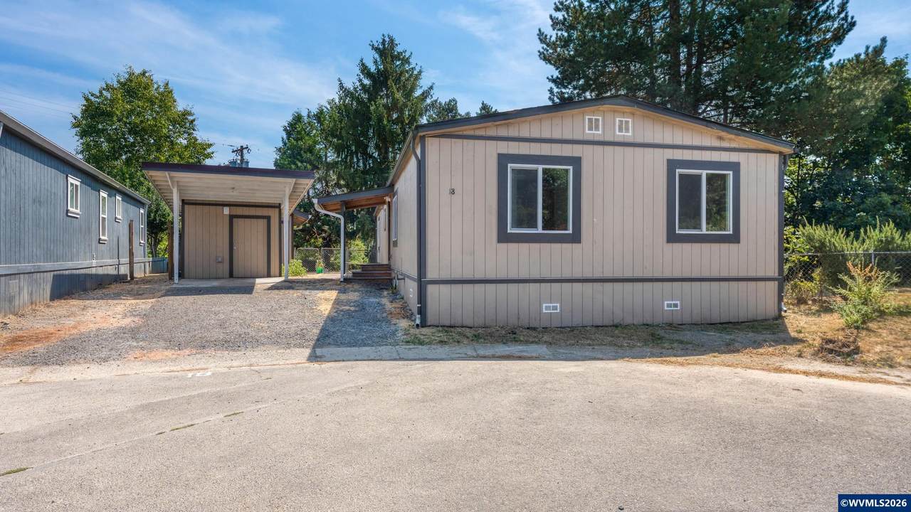 906 Alder - Photo 1