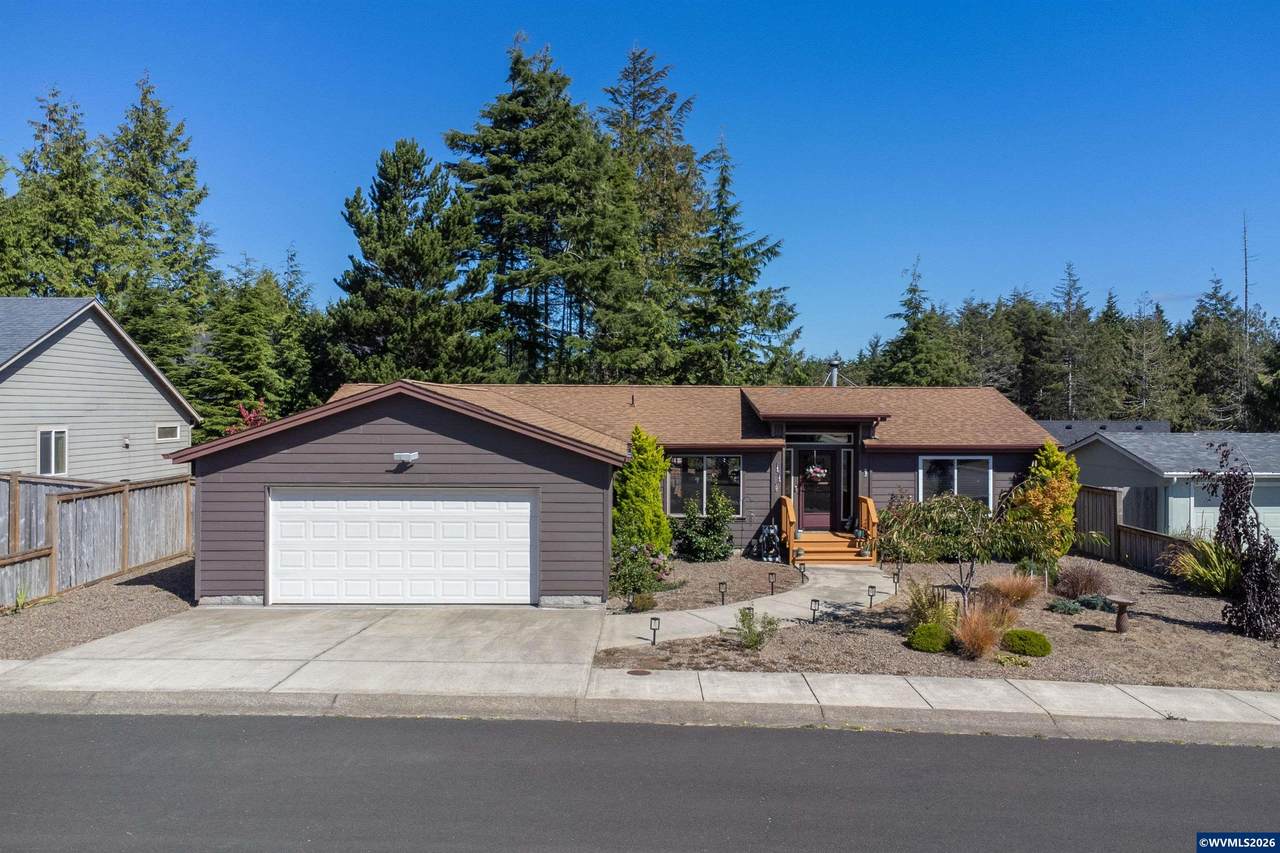 440 Wedge Dr - Photo 1