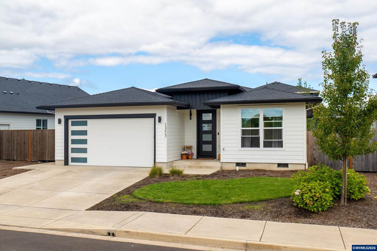 1353 Dalton Ct - Photo 1