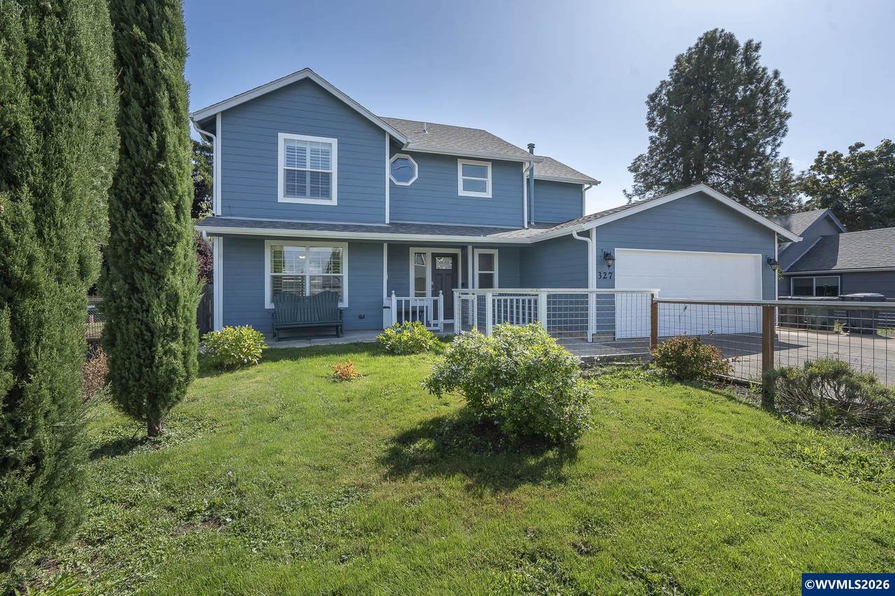 327 Broad St - Photo 1
