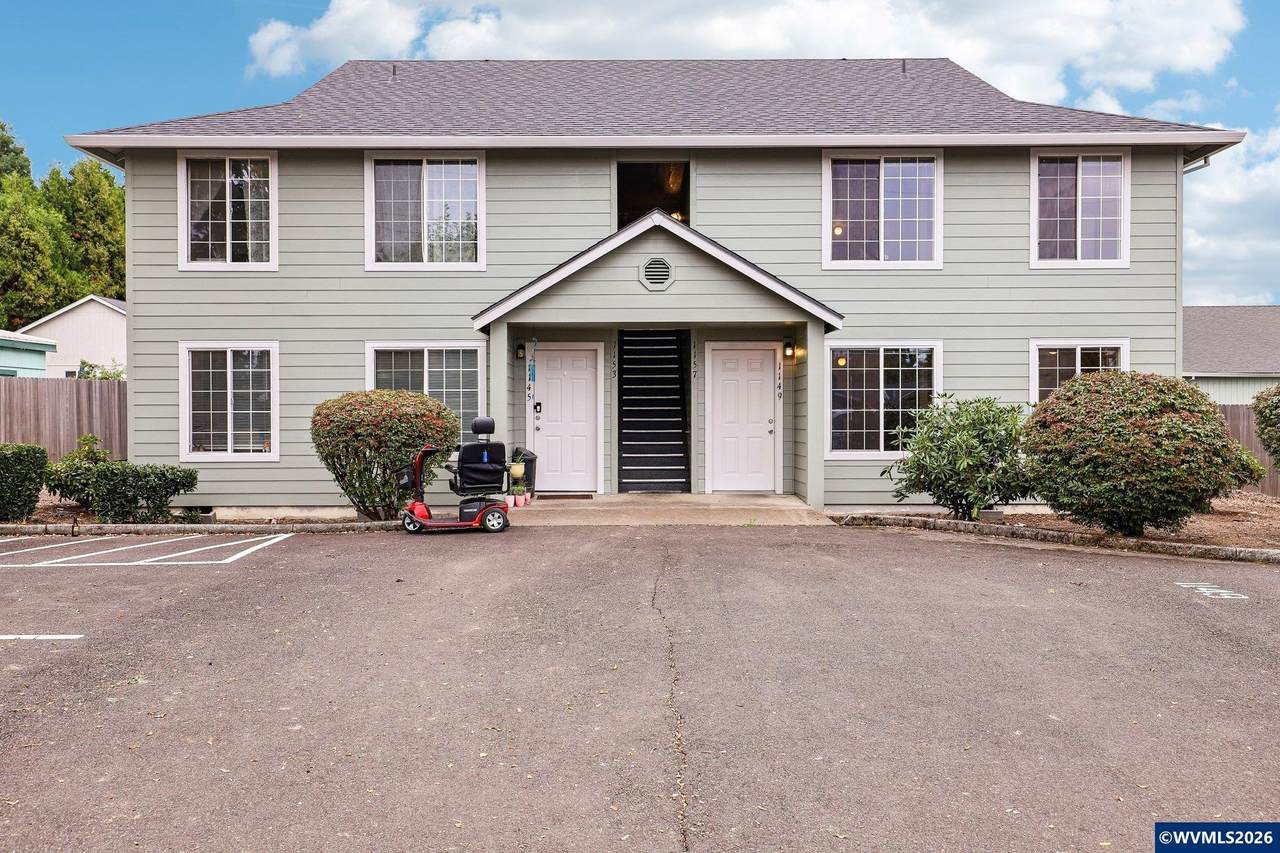 1149 D - Photo 1