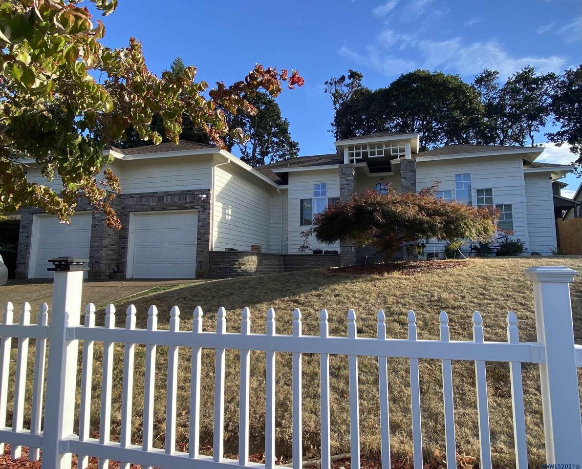 1689 Cinnamon Hill Dr - Photo 1