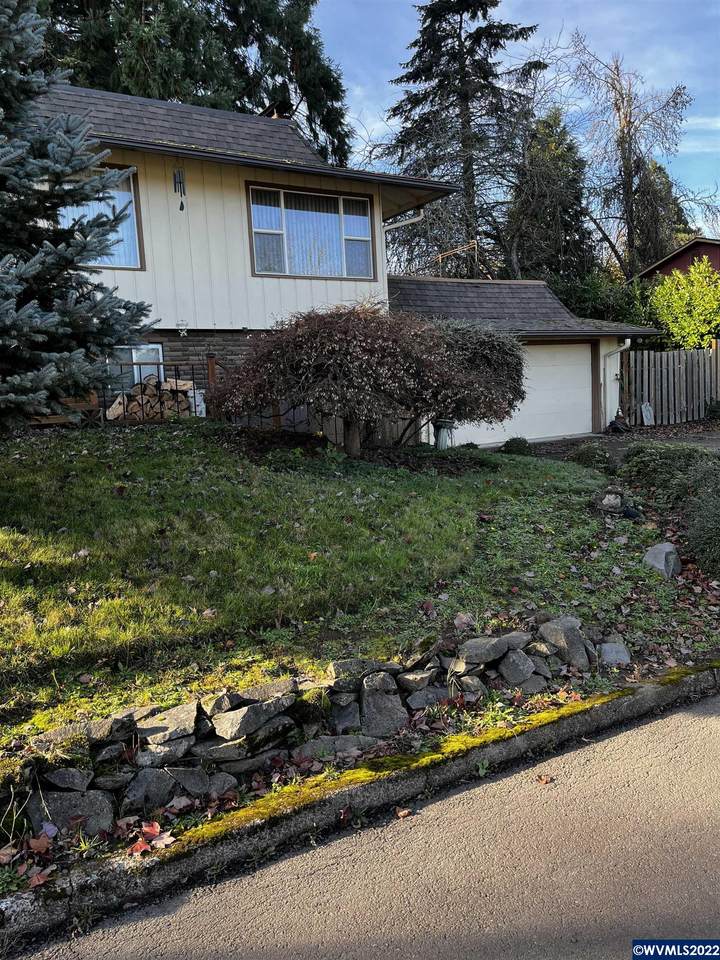 262 Candlewood Wy - Photo 1