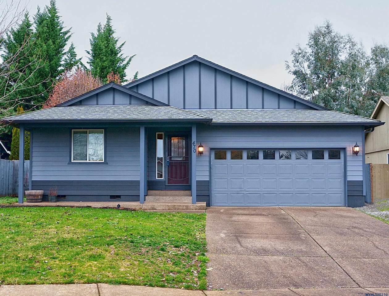 470 Pine Pl - Photo 1