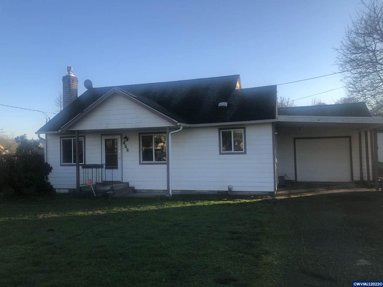 455 Crowfoot Rd - Photo 1