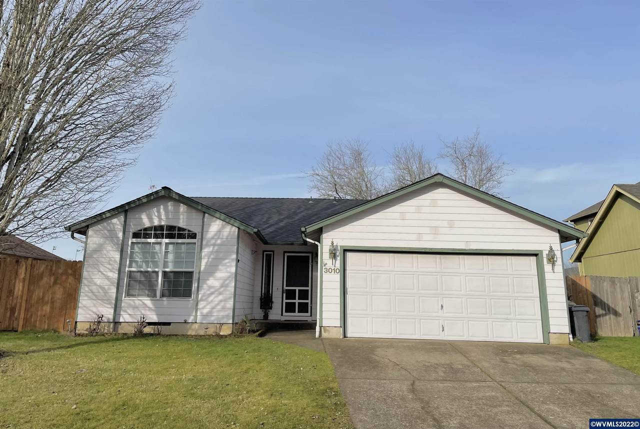 3010 Glacier Wy - Photo 1