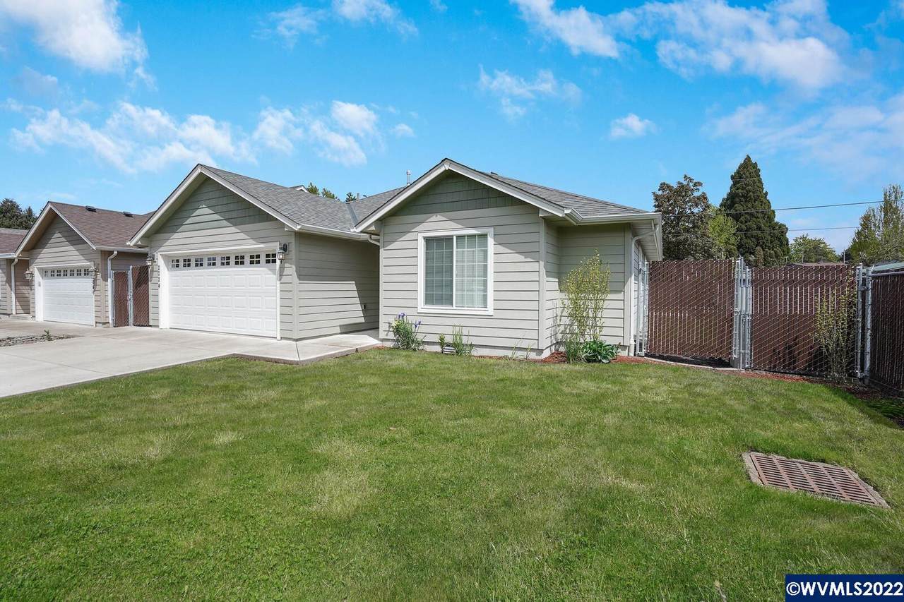 2024 Scotsman Ln - Photo 1