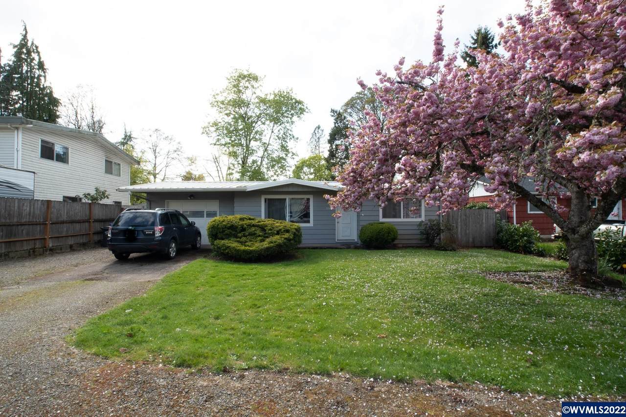 3863 Tulare Av - Photo 1