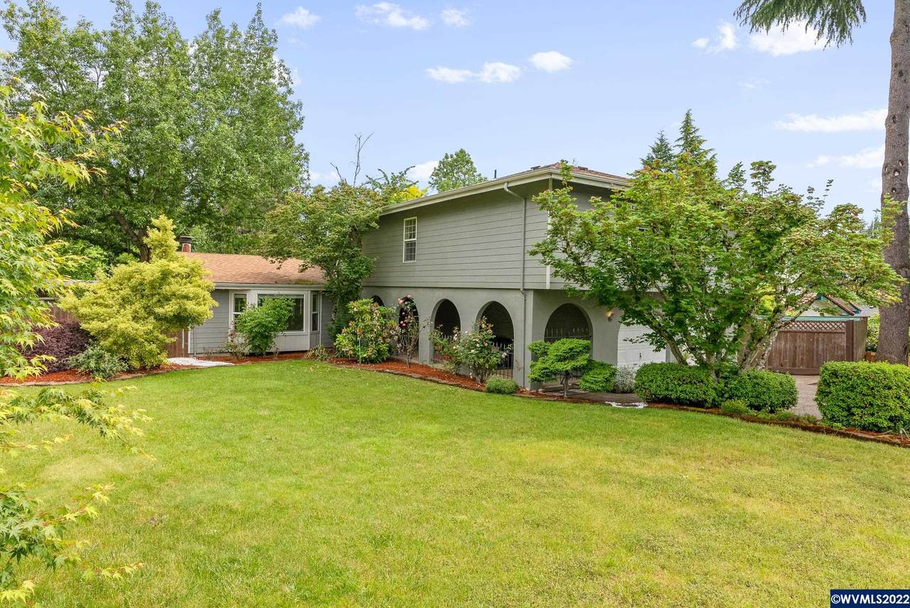 1237 Kashmir South Dr - Photo 1