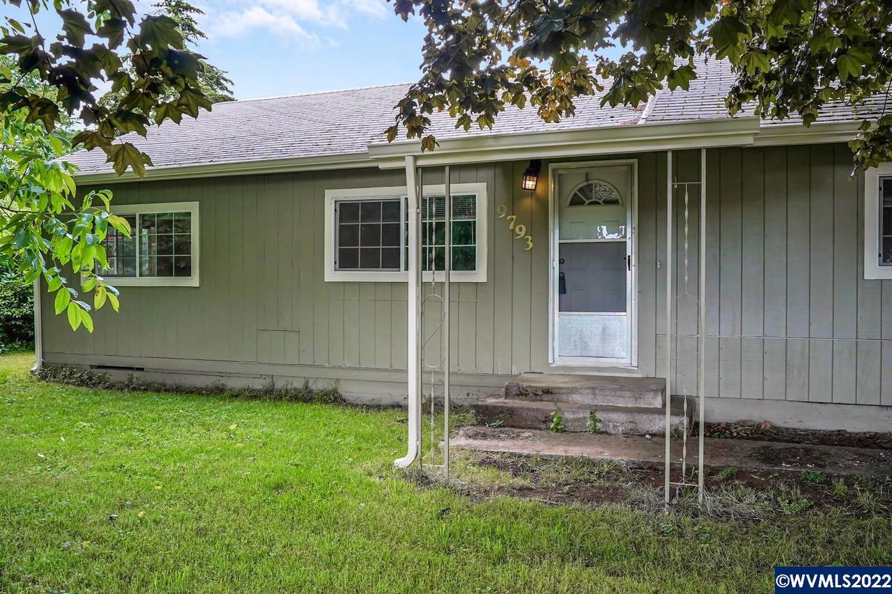 9793 Stayton Rd - Photo 1