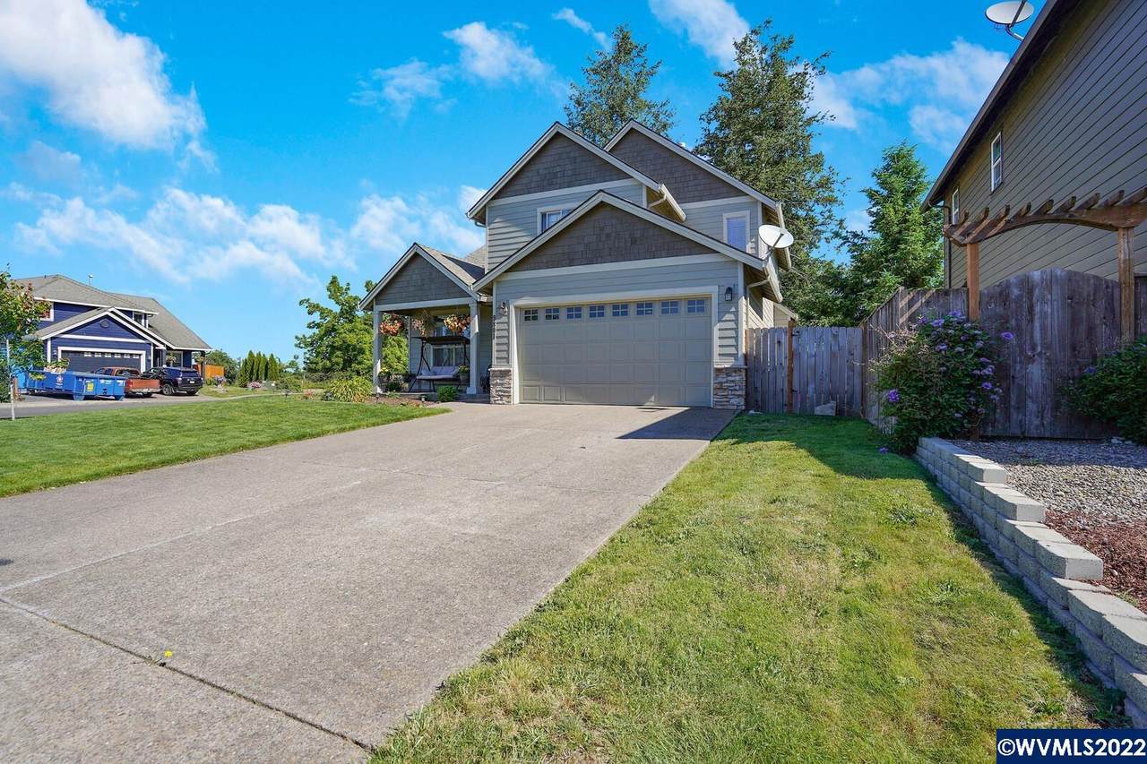 9801 Fox St - Photo 1