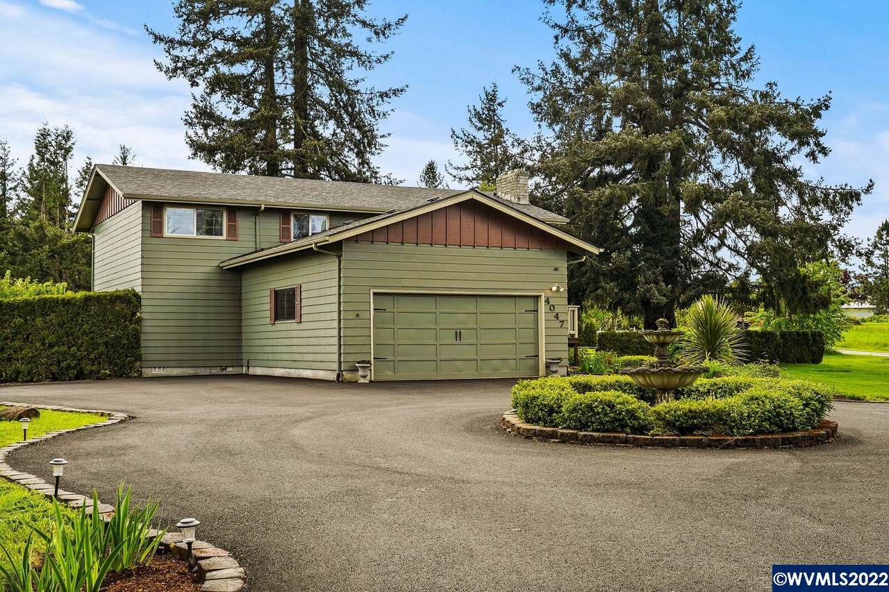 4047 78th Av - Photo 1
