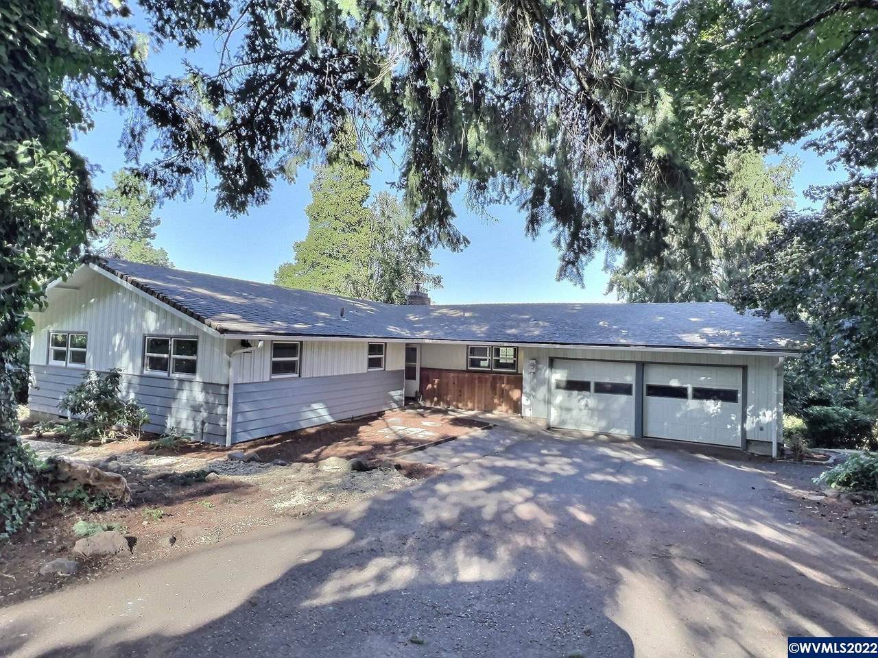 1910 Landaggard Dr - Photo 1