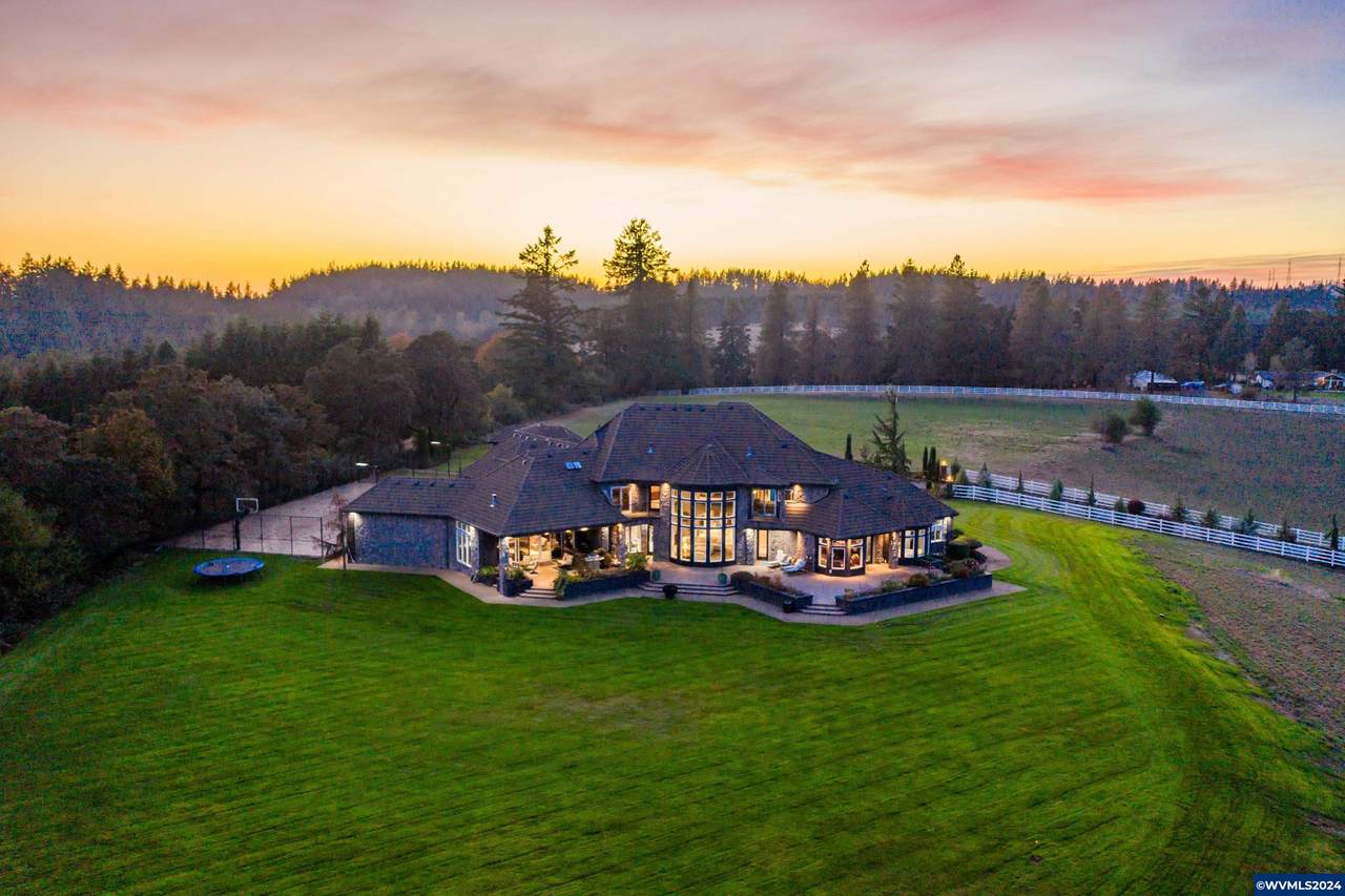 2554 Cole Rd - Photo 1