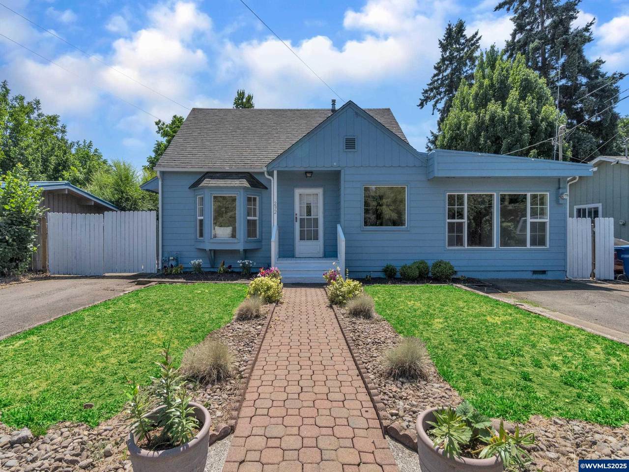 292 Cummings Ln - Photo 1