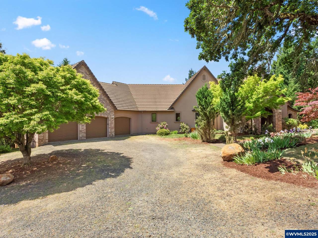 8801 Walnut Dr - Photo 1
