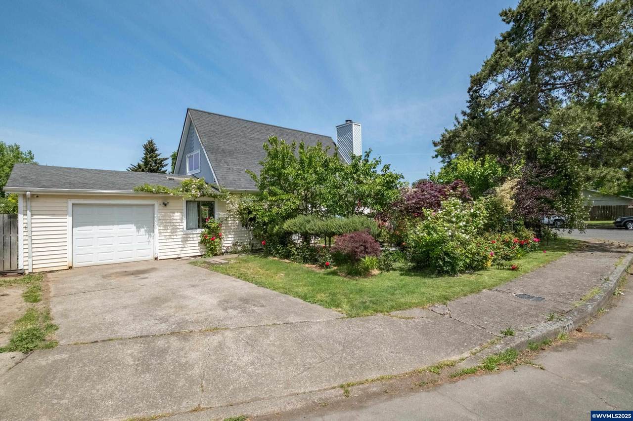 2973 Sherry Ct - Photo 1