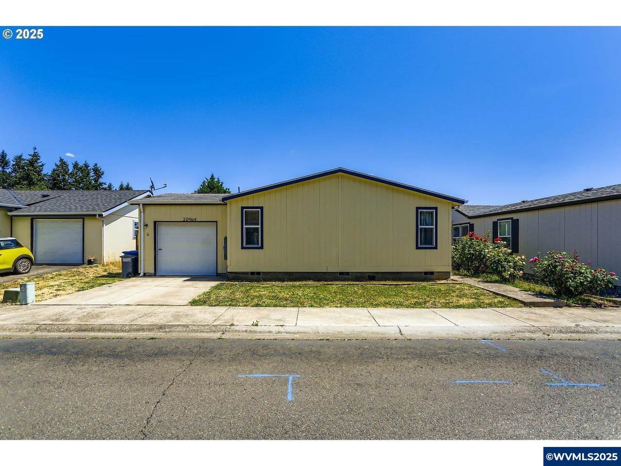20964 Brentwood Ct - Photo 1