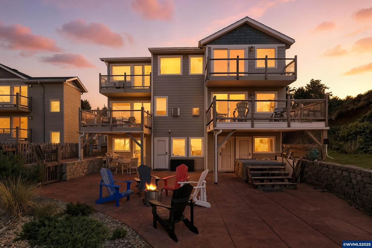 2223 Coast & 2221 - Photo 1