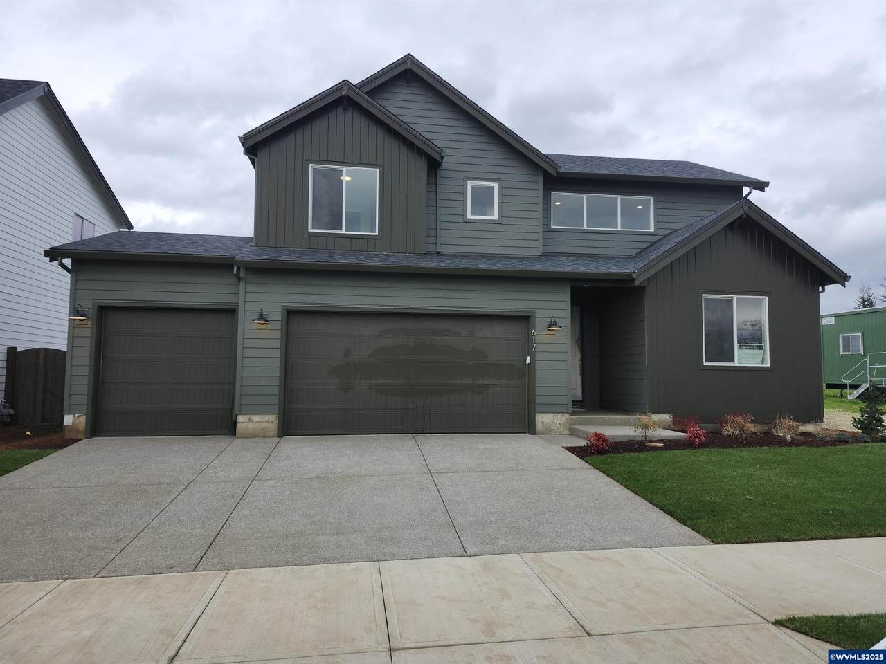 617 Magnolia Av - Photo 1