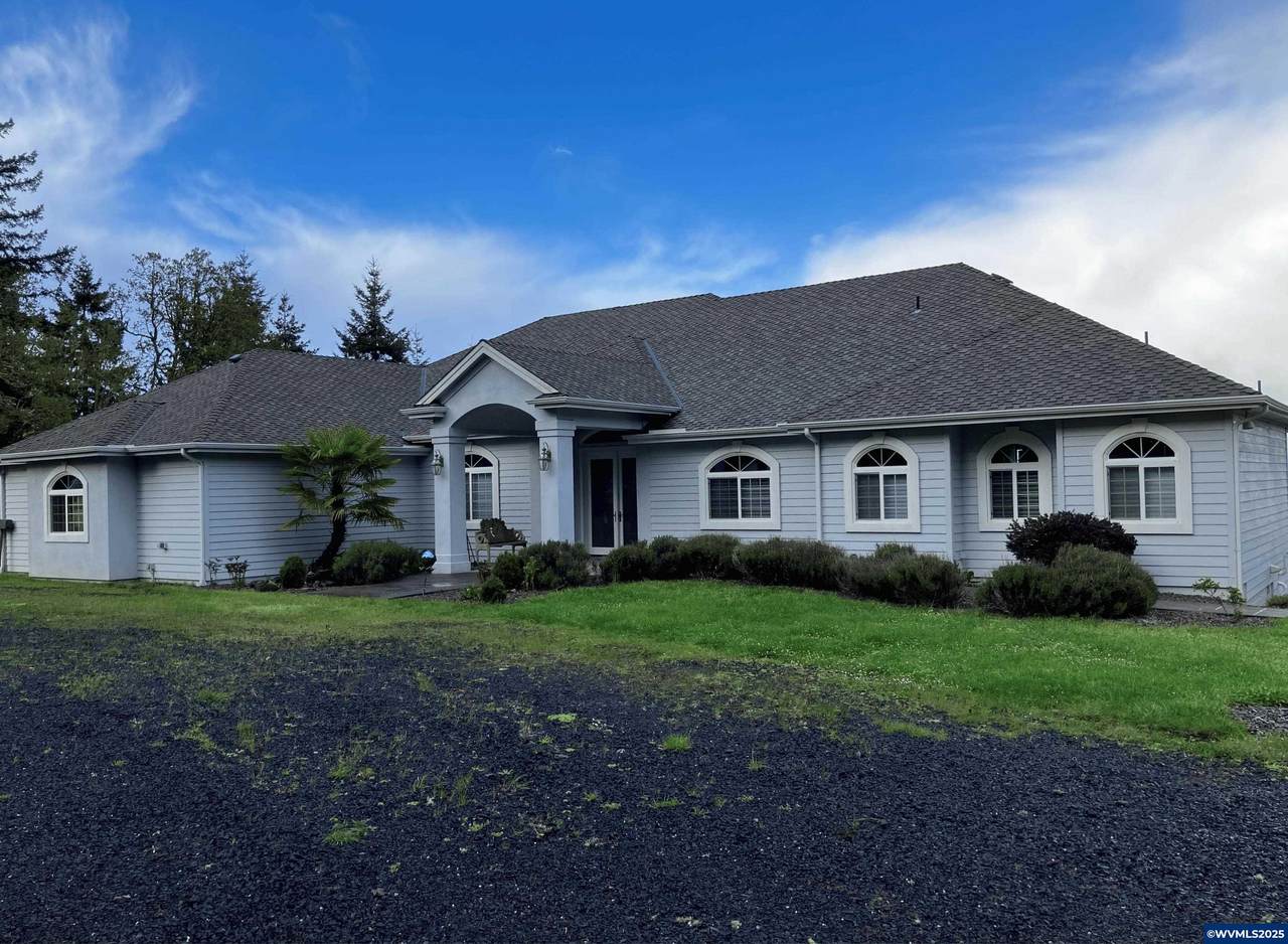 1920 Cochrane Ln - Photo 1