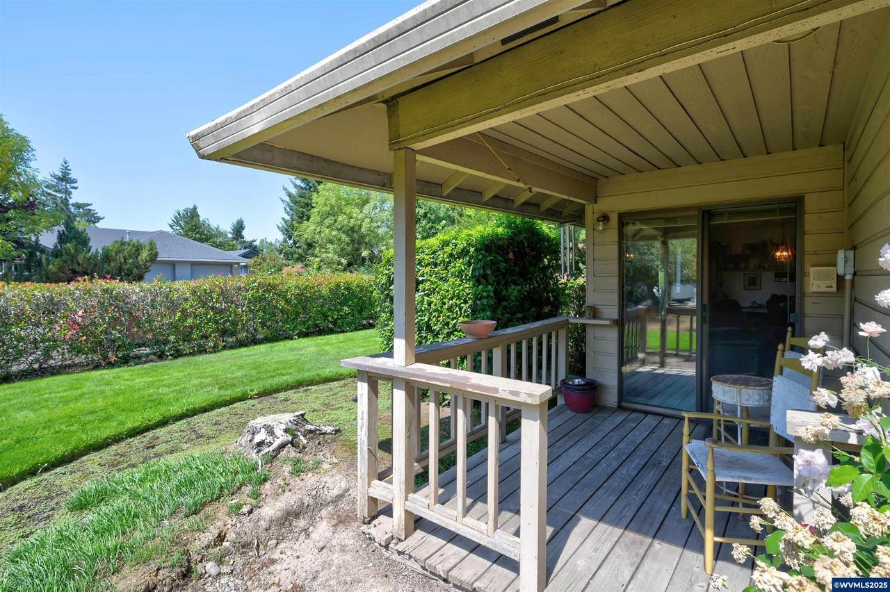 751 Catron St N St - Photo 1