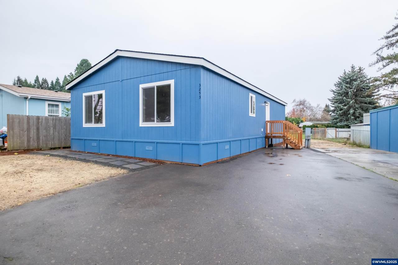 3253 Comber Ct - Photo 1