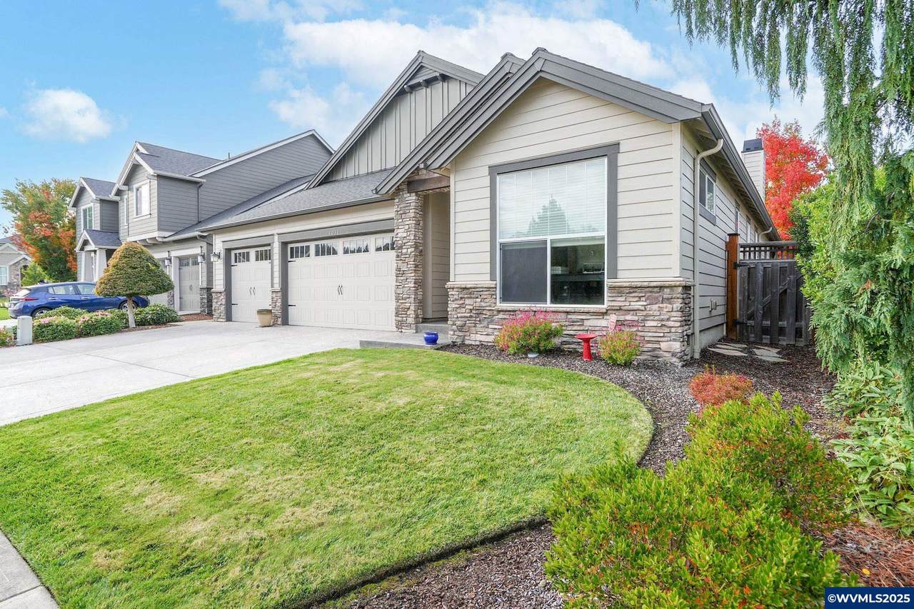 4031 Spooner Ct - Photo 1