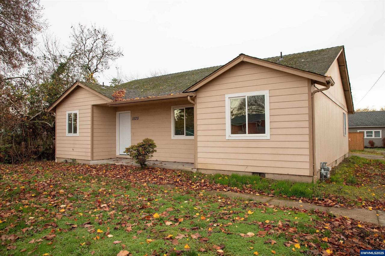 1525 Park Av - Photo 1