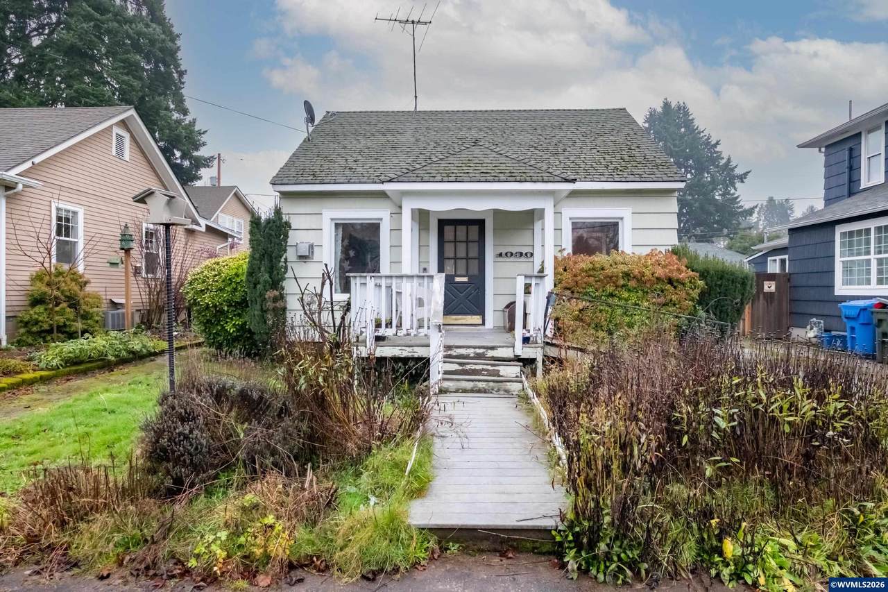 1030 21st St - Photo 1