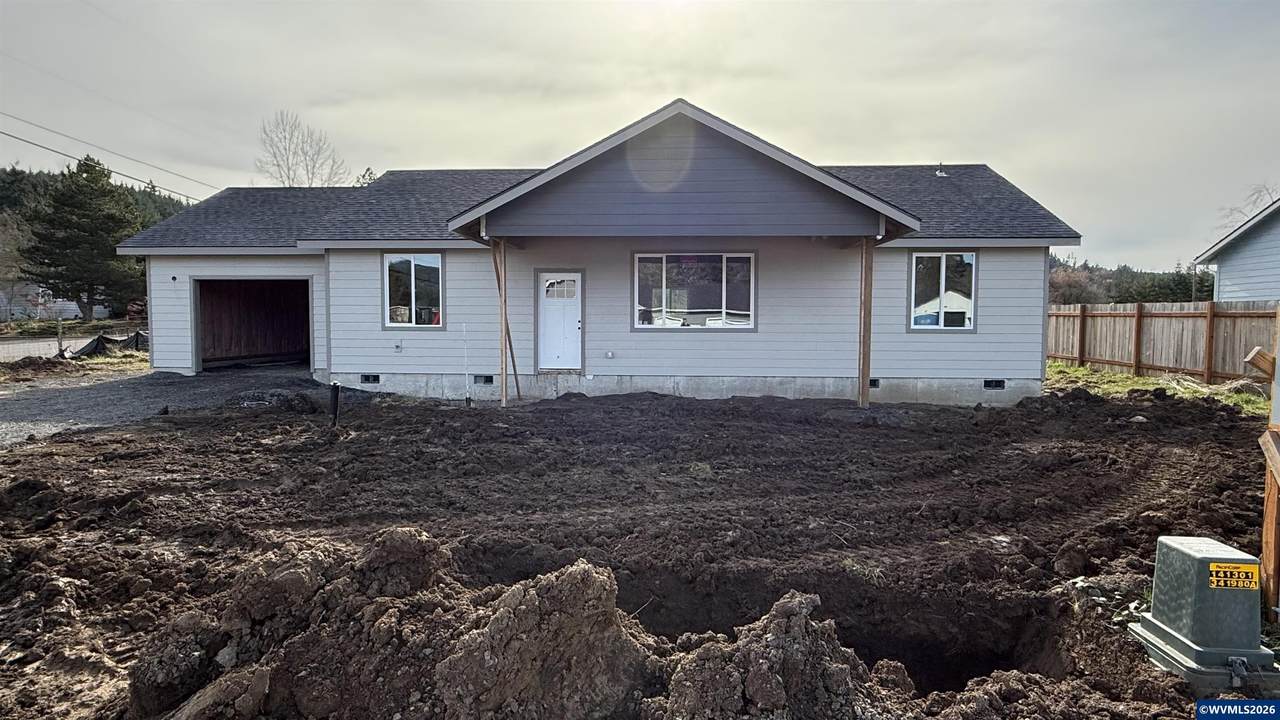 1221 49th St - Photo 1