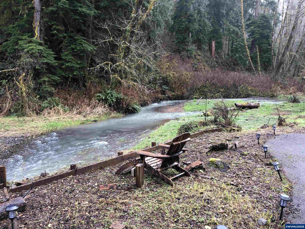 1415 Alvord Ln - Photo 1