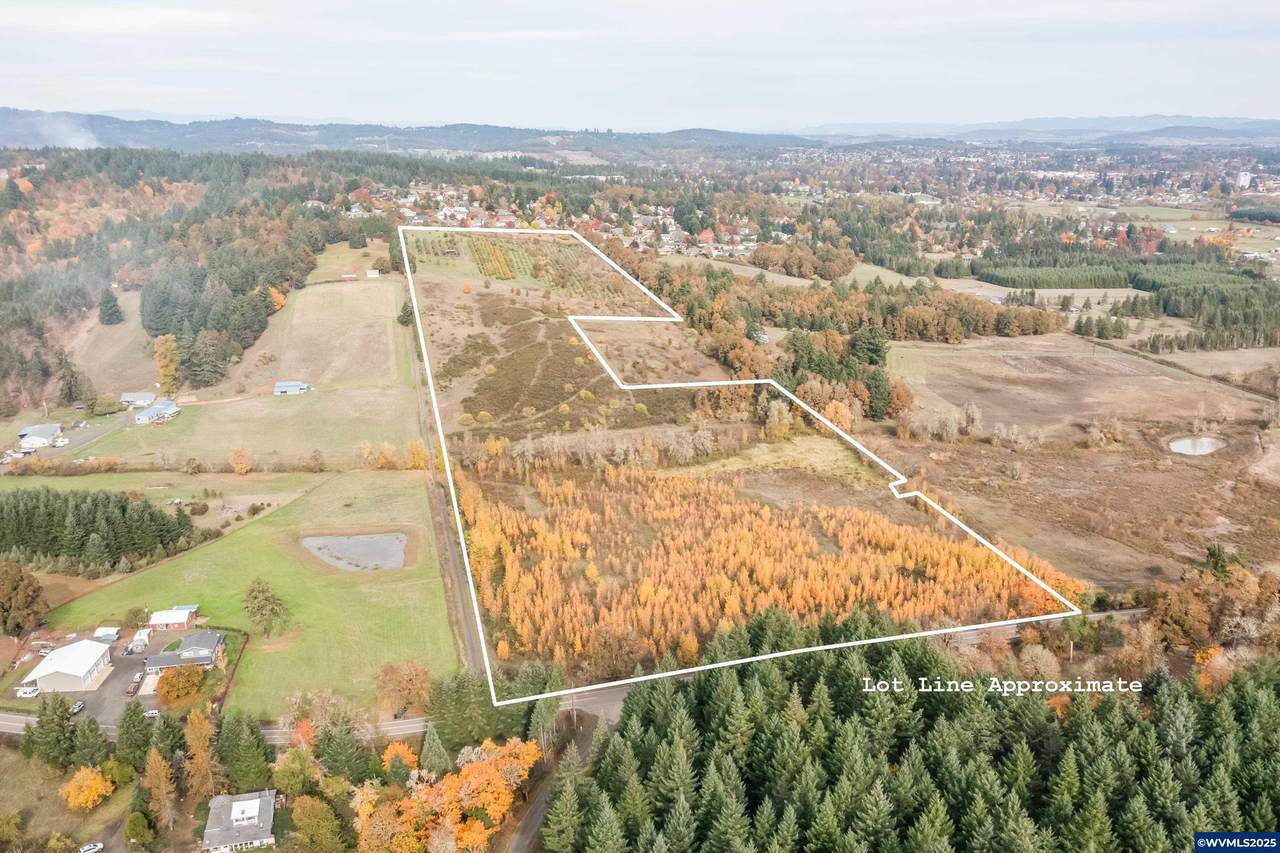 2535 Liberty - Photo 1