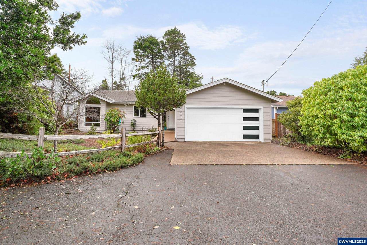 5655 Palisades Dr Dr - Photo 1