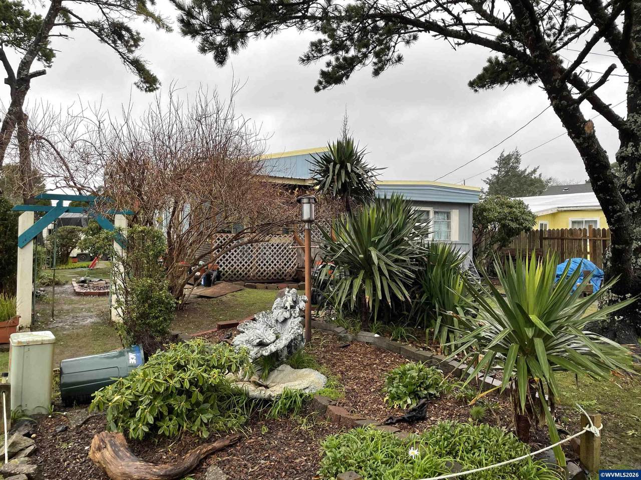 374 59th St - Photo 1