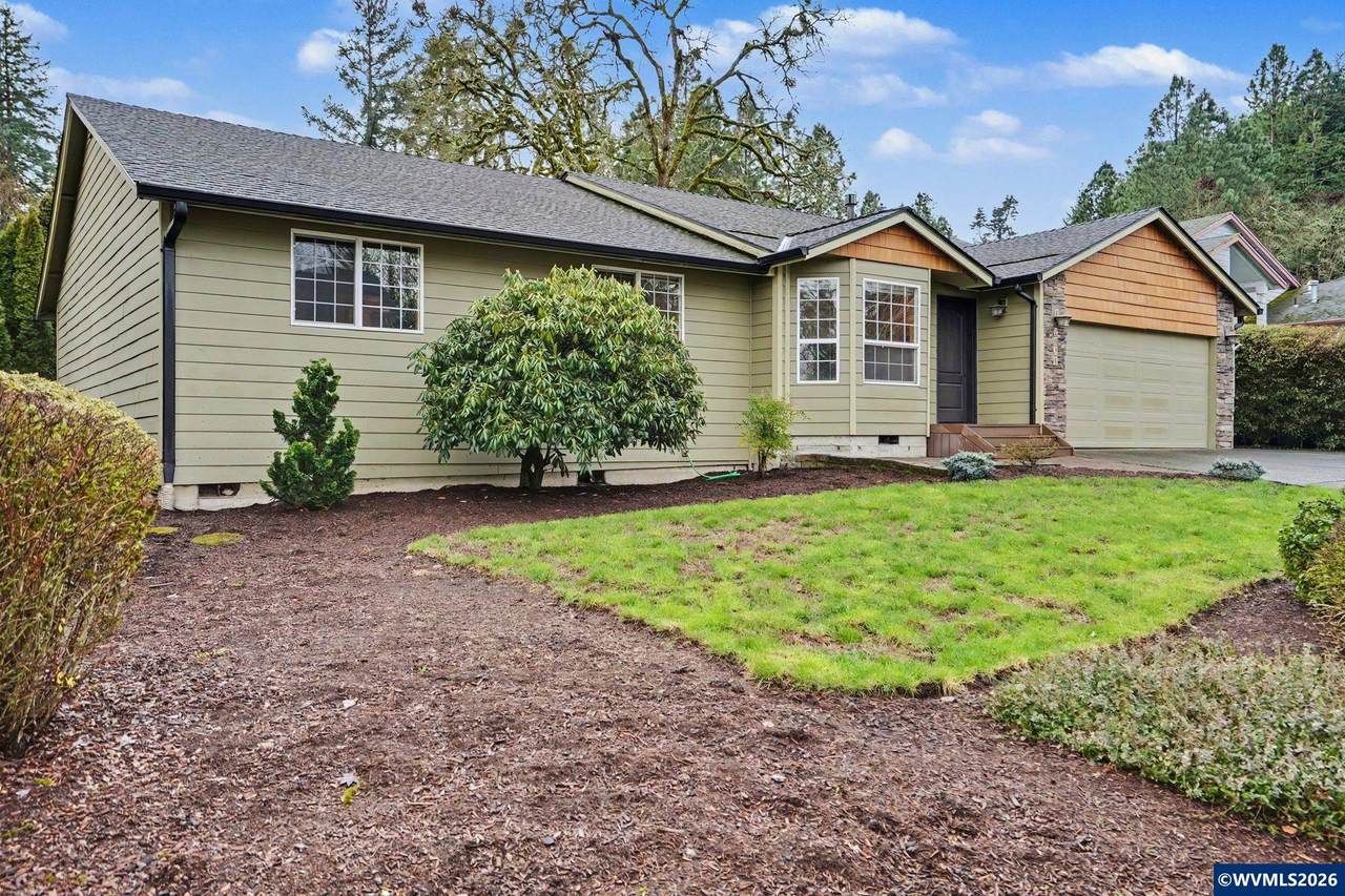 2030 Woodhaven Ct - Photo 1