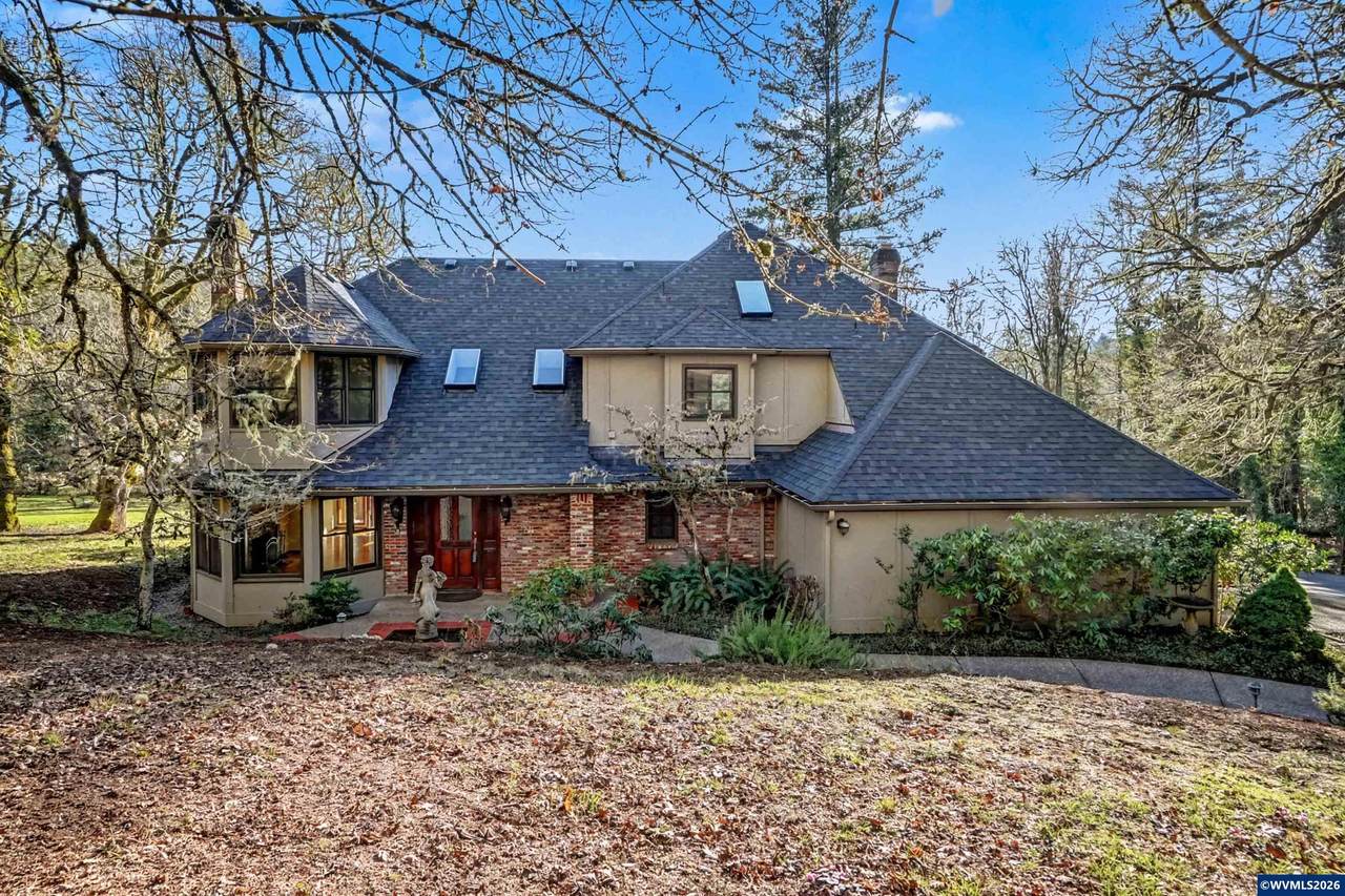 1755 Lewisburg Av - Photo 1