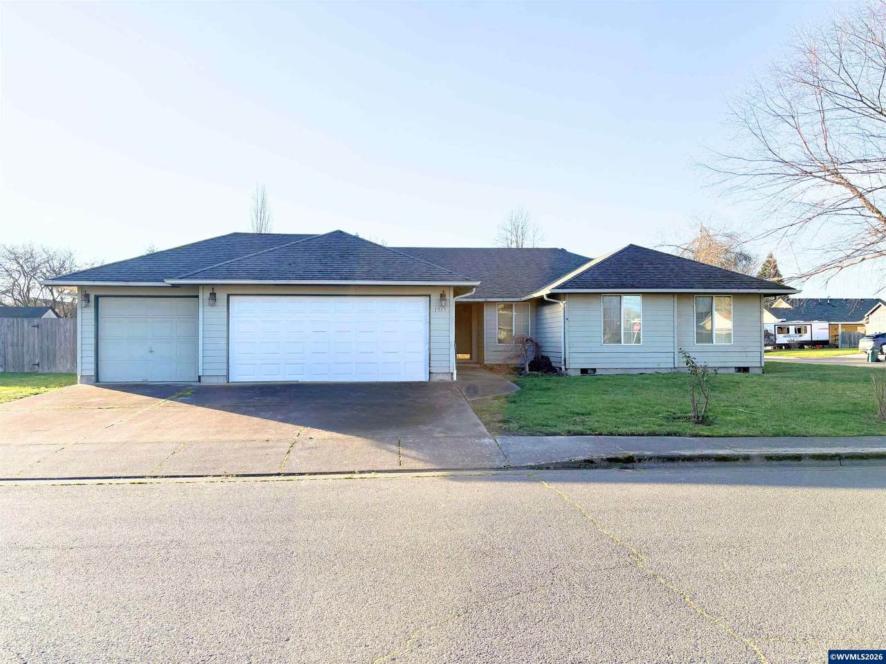 1515 Bentley St - Photo 1